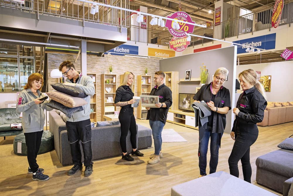 Ausbildung bei SB Möbel Boss im Einzelhandel
